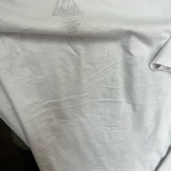 Def Leppard T-shirt - Picture 4 of 4